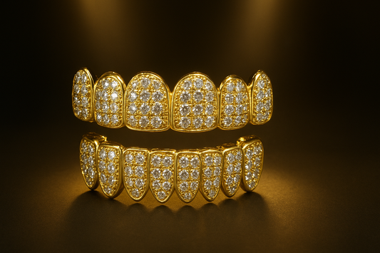 Golden Glamour Unleashed: Hip Hop Braces Inlaid With Zircon, Eight Teeth Inlaid With Drill, Upper And Lower Dentures Set COS Props (Gold)