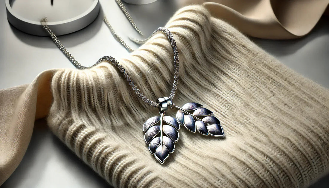 Timeless Elegance: The Chic Appeal of the Women’s Long Silver Sweater Chain Leaf Pendant Necklace